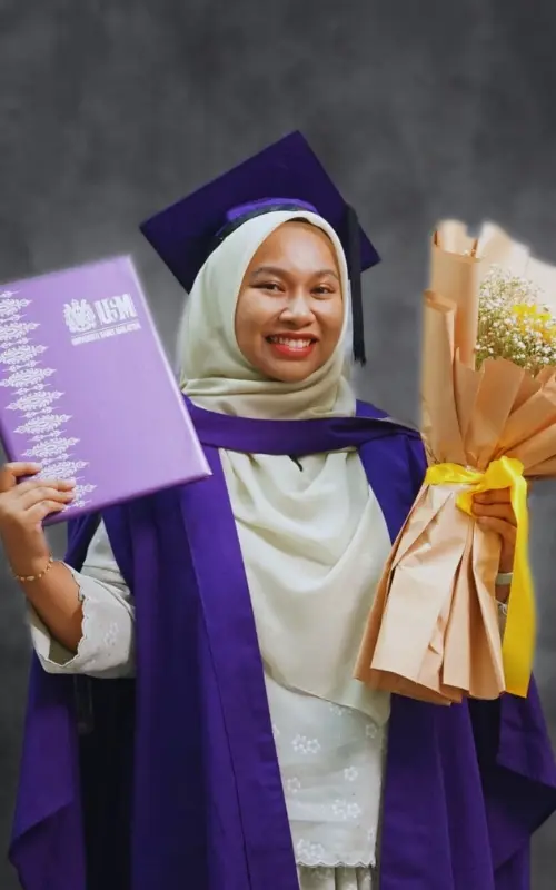 Happy Malaysian Graduate