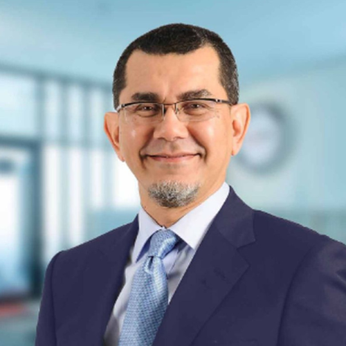 Tan Sri Syed Zainal Abidin Syed Mohamed Tahir Executive Chairman of DNeX - highly esteemed leader with extensive experience across multiple industries, particularly in automotive and energy.
